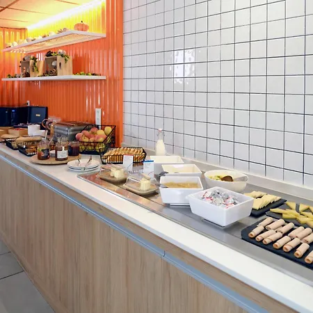 Отель Ibis Budget Toulouse 2*